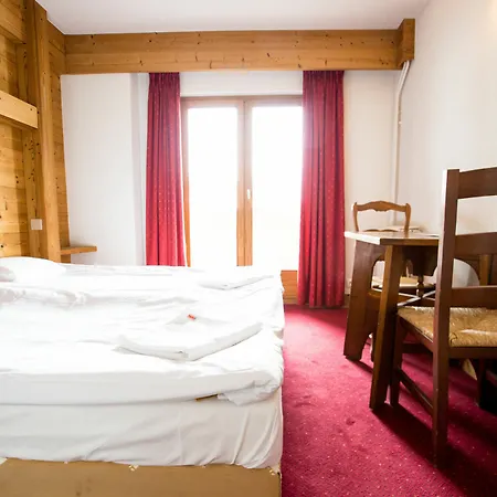 Langley Grand Nord Hotel 2*